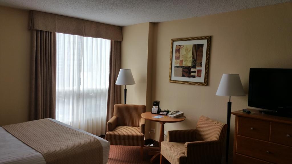 Days Inn By Wyndham Edmonton Downtown Exterior foto